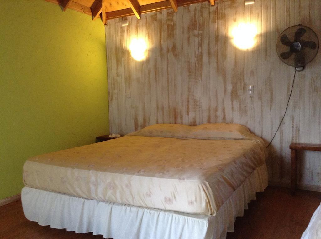 Mahia Hotel & Resto Hanga Roa Ngoại thất bức ảnh